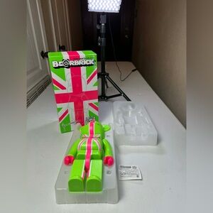 Medicom 400% Bearbrck ~ England's Dreaming Be@r brick Jon Savage